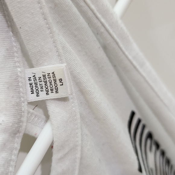 Victoria's Sport White work out tank - Picture 3 of 3